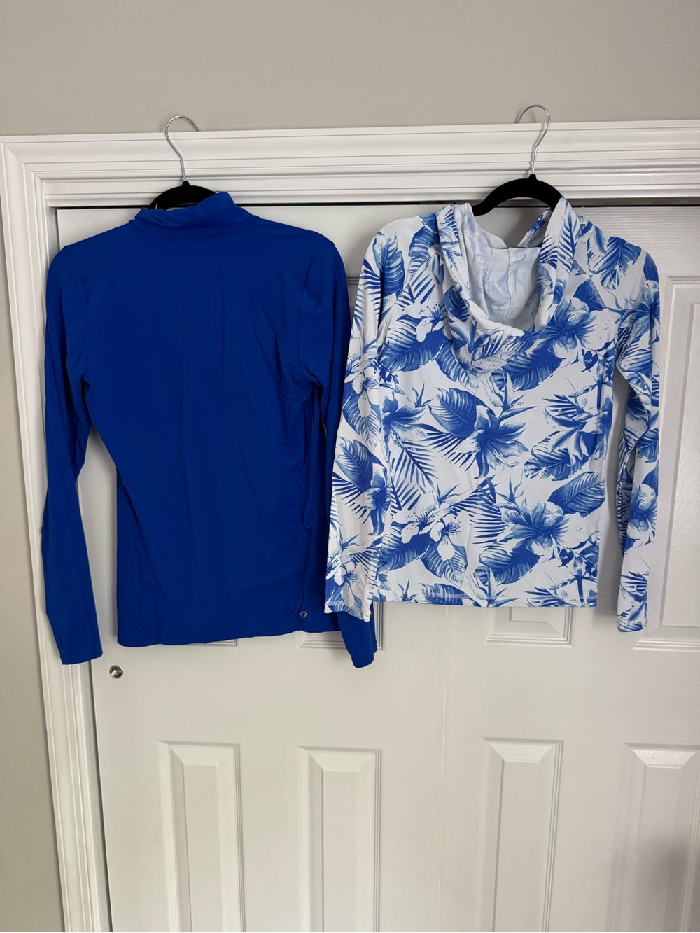 Long-Sleeve Rashguard - Picture 4 of 8